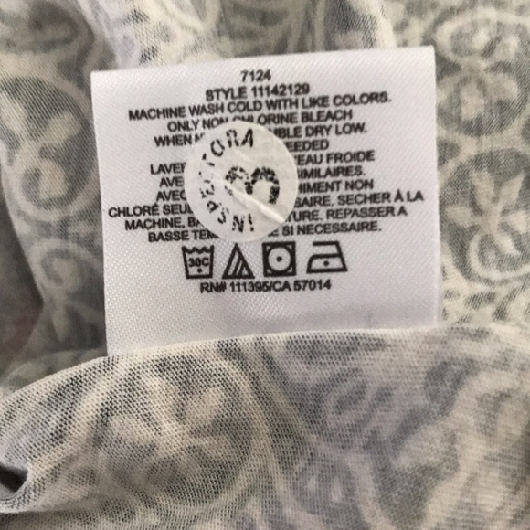 Tory Burch short sleeve top. - Picture 6 of 6